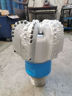 13.125 inch 7 Blade PDC Diamond API Rock Bits for Water Well Drilling